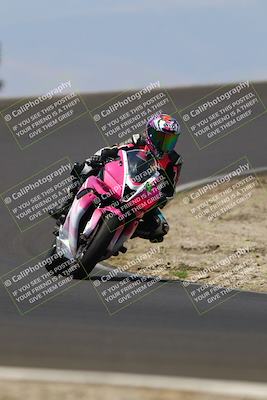 media/Jun-07-2025-TrackDaz (Sat) [[4413525952]]/C Group/1140am (Turn 2)/